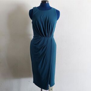 Superfoxx Sleeveless Scoop Neck Ruched Work Knee Lenght Dress Size Small